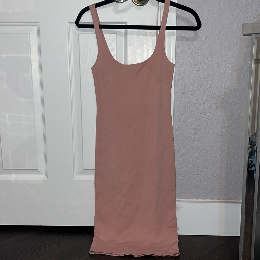 Forever 21 Pink Bodycon Midi Dress with slit in the back Size Small